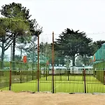 Avec Piscine Partagee A 36 M²
