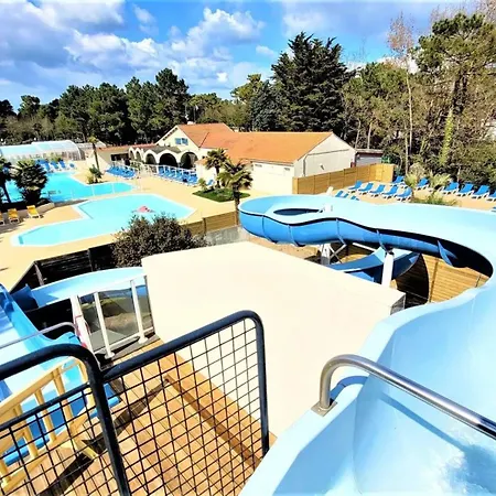 Avec Piscine Partagee A 36 M² * Сен-Жан-де-Мон