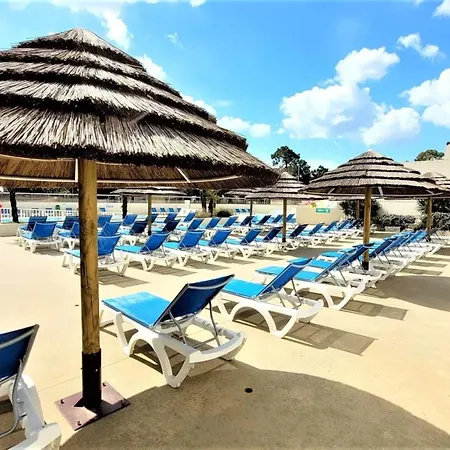 Avec Piscine Partagee A 36 M² Дом отдыха