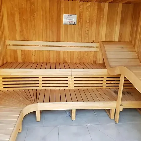 Avec Piscine Partagee A 36 M² Дом отдыха *