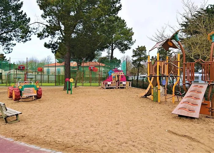 Avec Piscine Partagee A 36 M² Nyaraló Saint-Jean-de-Monts