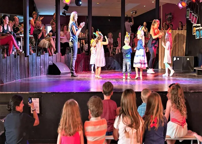 Nyaraló Avec Piscine Partagee A 36 M²