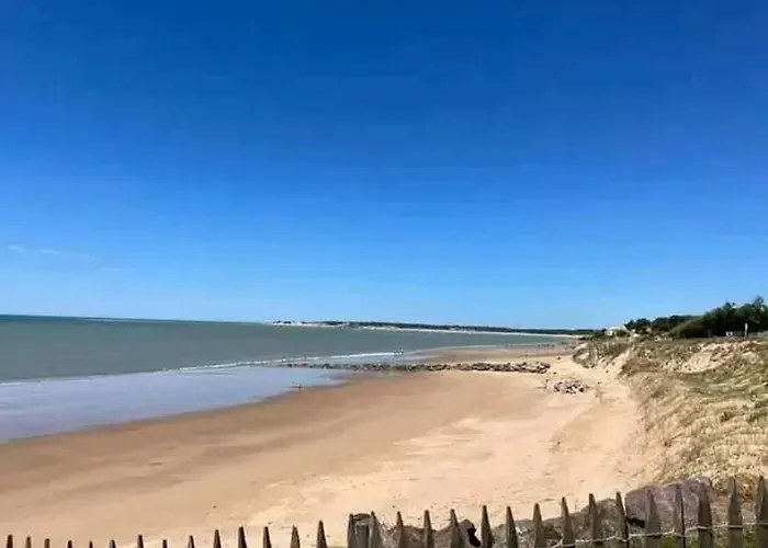 Avec Piscine Partagee A 36 M² Nyaraló *