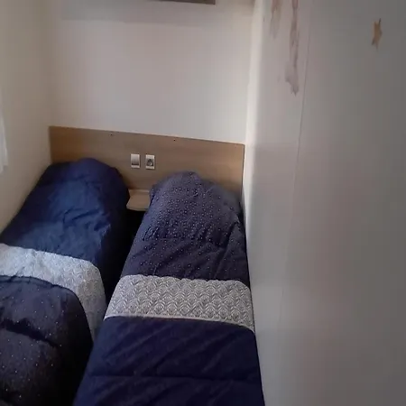 Avec Piscine Partagee A 36 M²