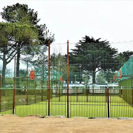 Avec Piscine Partagee A 36 M²